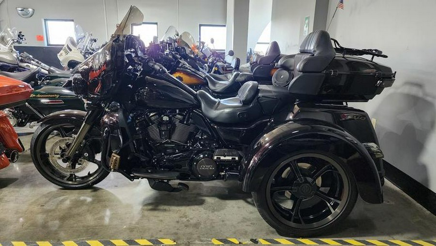 2021 Harley-Davidson® FLHTCUTGSE - CVO™ Tri Glide®