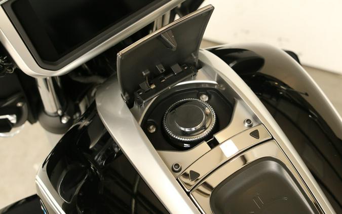 2025 BMW R 18 Transcontinental