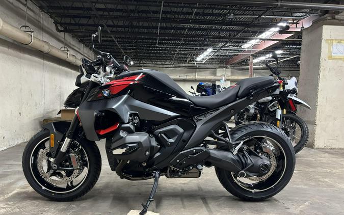 2026 BMW R 1300 R
