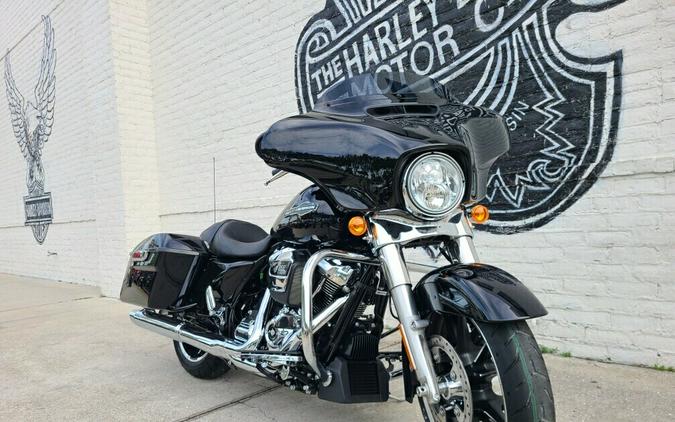 FLHX 2023 Street Glide