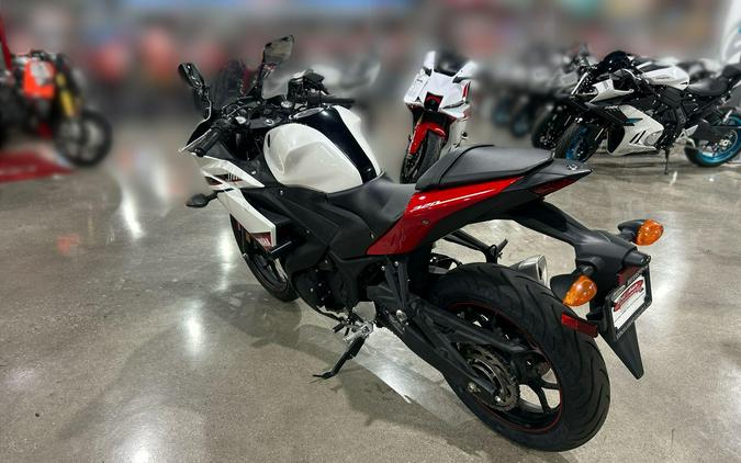 2016 Yamaha YZF R3
