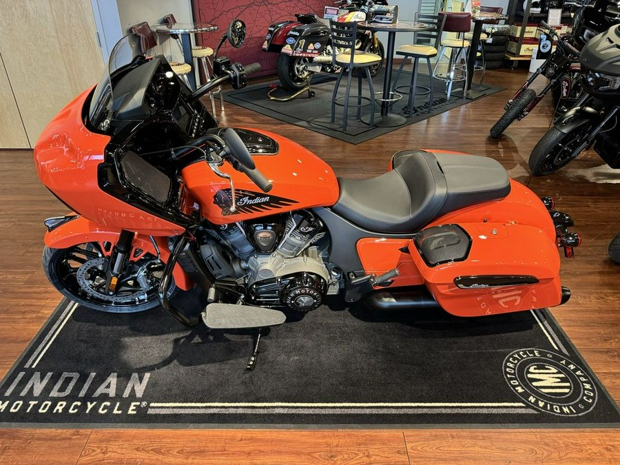 2024 Indian Motorcycle® Challenger® Dark Horse® Icon Sunset Orange