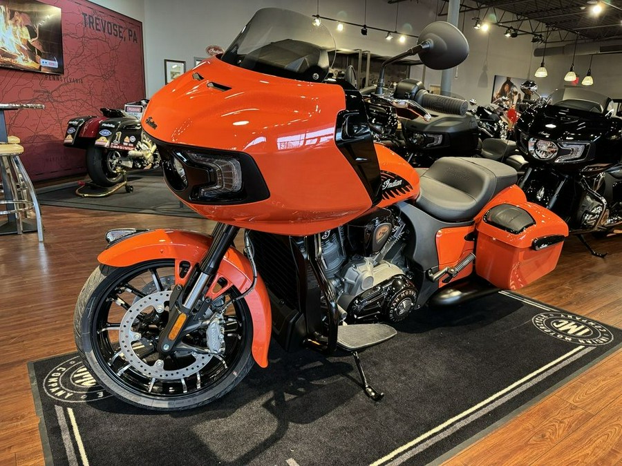 2024 Indian Motorcycle® Challenger® Dark Horse® Icon Sunset Orange