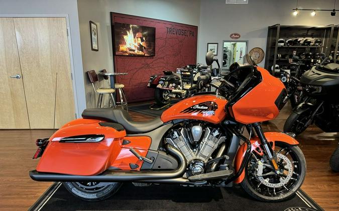 2024 Indian Motorcycle® Challenger® Dark Horse® Icon Sunset Orange