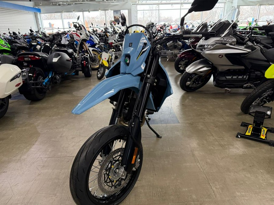 2025 Suzuki DR-Z 400SM