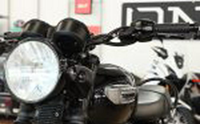 2017 Triumph Bonneville T100