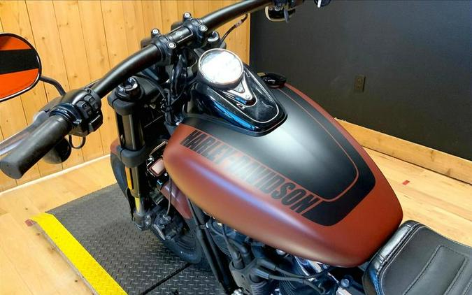 2018 Harley-Davidson® FXFB - Softail® Fat Bob®