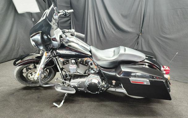 2009 Harley-Davidson® FLHX