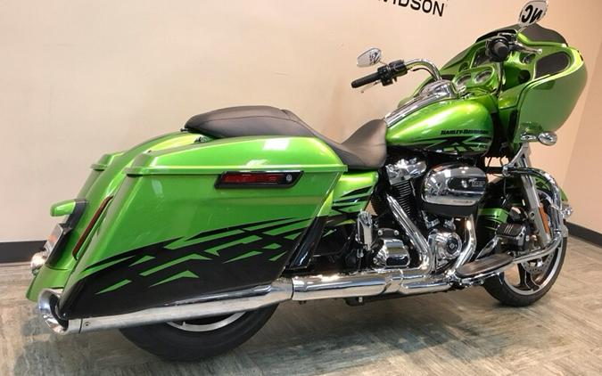 2018 Harley-Davidson Road Glide #Custom Green FLTRX