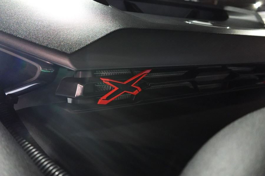 2026 Can-Am Commander X MR