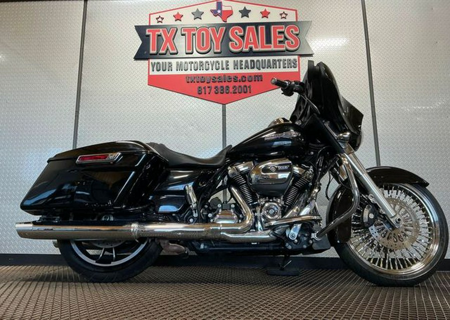 2022 Harley-Davidson Street Glide Base