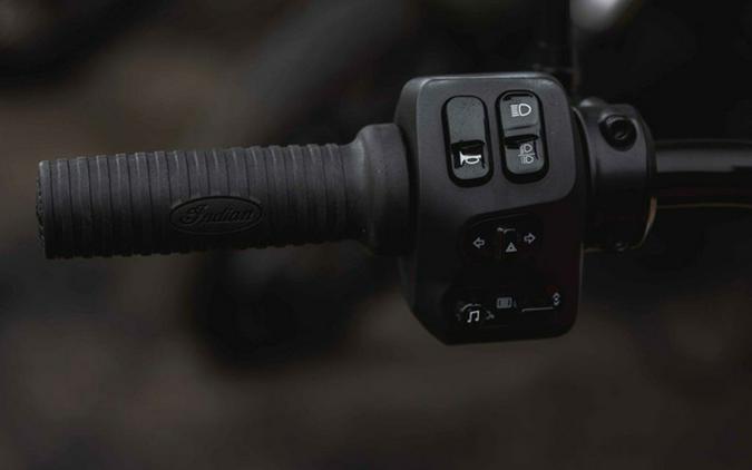 2025 Indian Chief Dark Horse Sunset Red Smoke