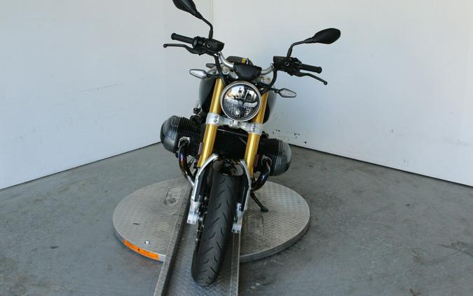 2024 BMW Motorrad R 12 nineT Blackstorm Metallic