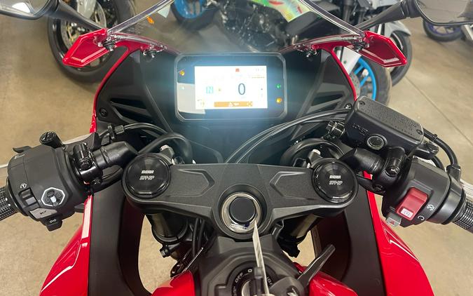 2026 Honda CBR650R E-Clutch