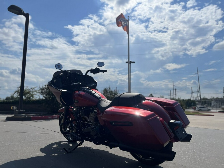 2025 Harley-Davidson® Road Glide® FLTRX Brilliant Red