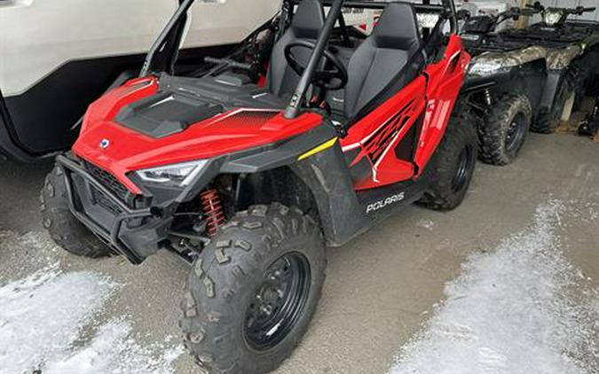 2025 Polaris RZR 200 EFI