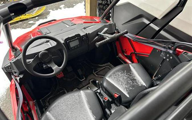 2025 Polaris RZR 200 EFI