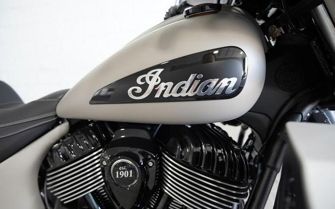 2023 Indian Motorcycle® Roadmaster® Dark Horse® Silver Quartz Smoke