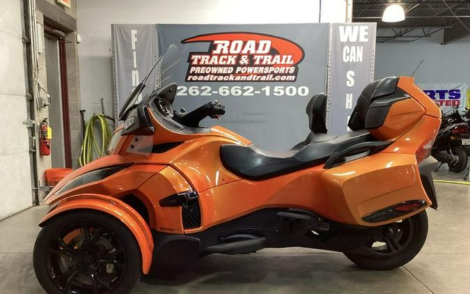 2019 Can-Am® Spyder® RT Limited Dark