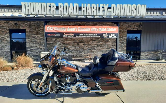 2019 Harley-Davidson® CVO™ Limited Auburn Sunglo & Black Hole with Rich Bourbon