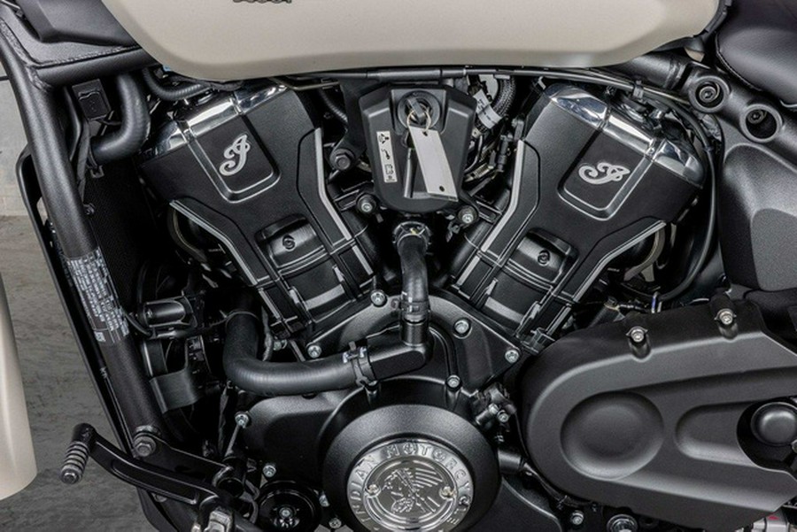 2025 Indian Scout Classic Limited Silver Quartz Smoke