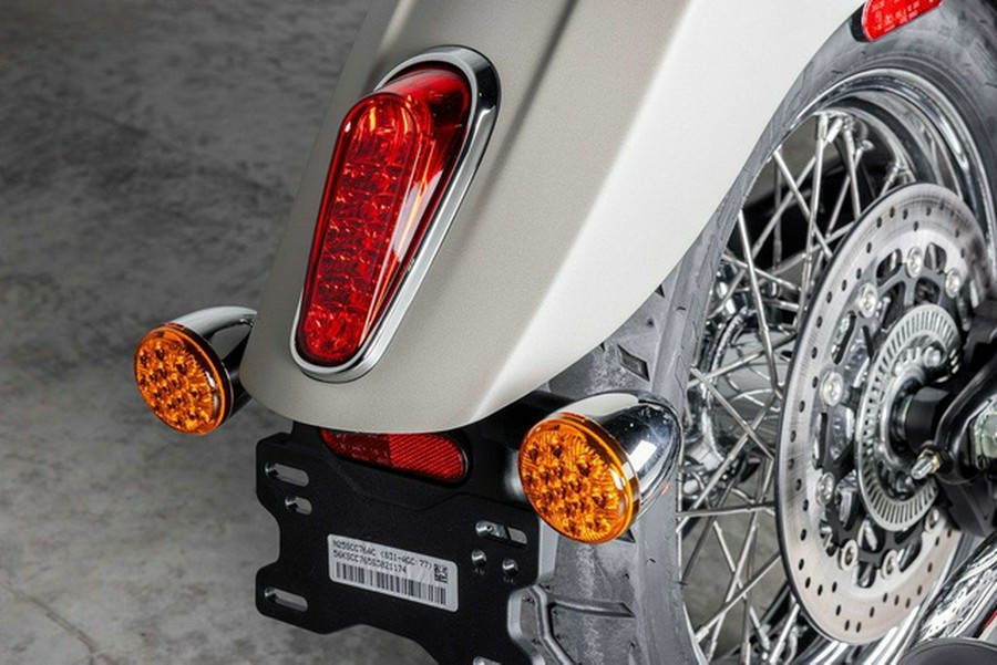 2025 Indian Scout Classic Limited Silver Quartz Smoke