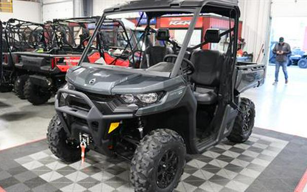 2024 Can-Am Defender XT HD7