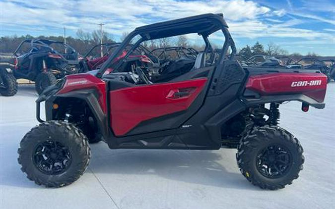 2024 Can-Am Commander XT 700