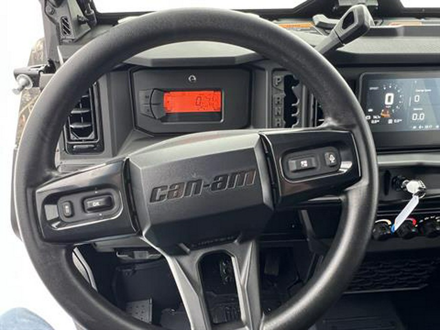 2026 Can-Am Defender MAX Limited HD11