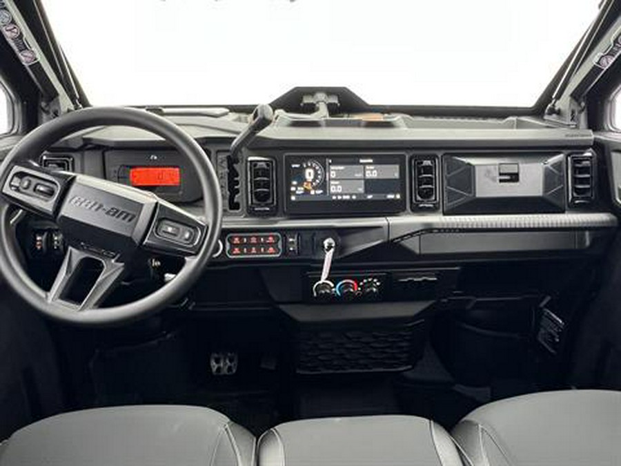 2026 Can-Am Defender MAX Limited HD11