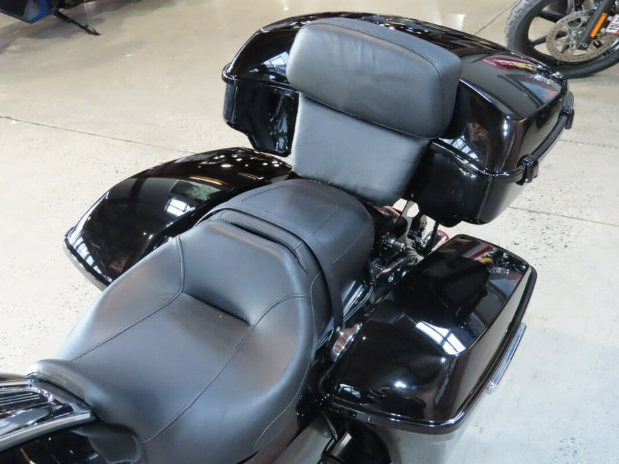 2022 Harley-Davidson® FLTRX Road Glide®