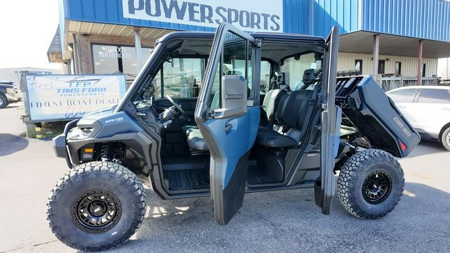 2026 Can-Am® Defender MAX XT CAB HD11 With 10.25 in.display