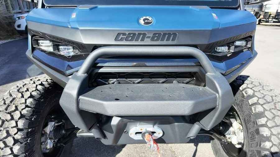 2026 Can-Am® Defender MAX XT CAB HD11 With 10.25 in.display