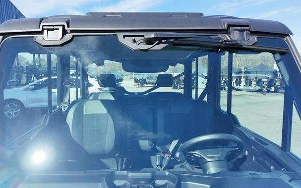 2026 Can-Am® Defender MAX XT CAB HD11 With 10.25 in.display