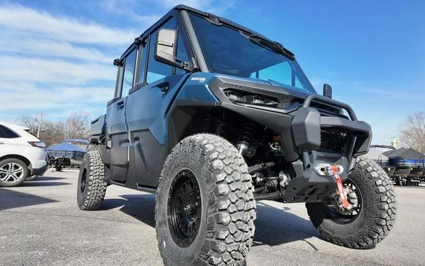 2026 Can-Am® Defender MAX XT CAB HD11 With 10.25 in.display