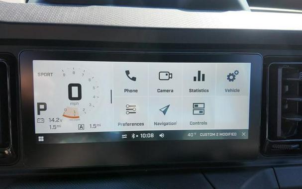 2026 Can-Am® Defender MAX XT CAB HD11 With 10.25 in.display