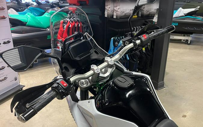 2026 Kawasaki KLE500 SE ABS