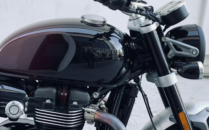 2024 Triumph Speed Twin 1200 Stealth Edition