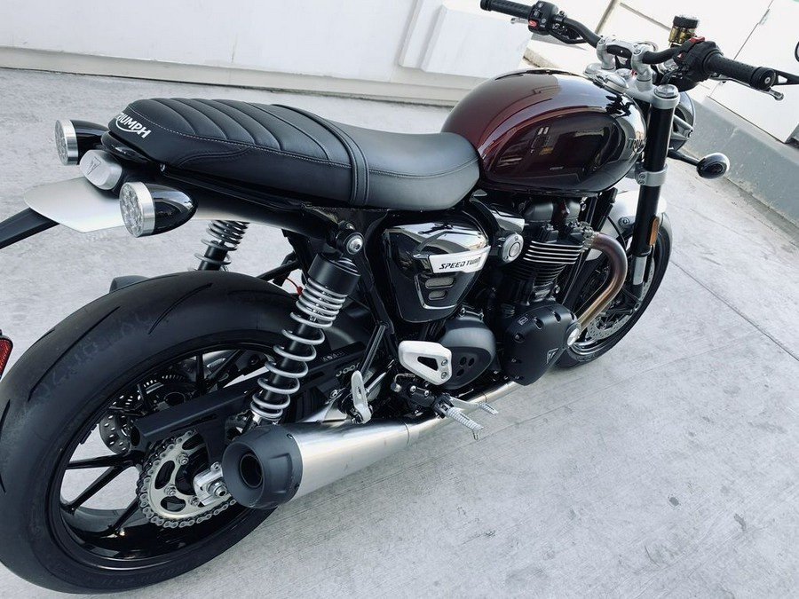 2024 Triumph Speed Twin 1200 Stealth Edition