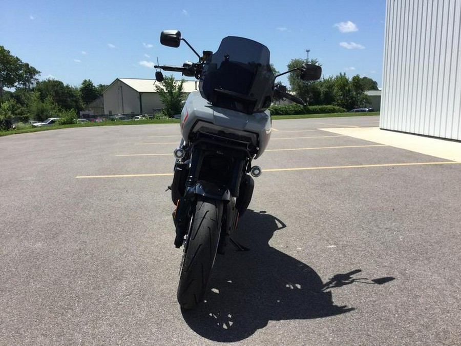 2025 Harley-Davidson® RA1250ST - Pan America® 1250 ST