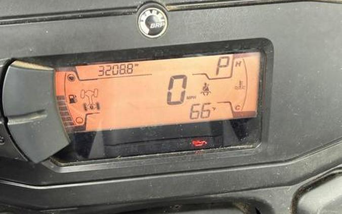 2021 Can-Am® Defender XT HD10