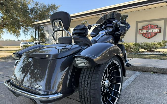 FLTRT 2023 Road Glide® 3