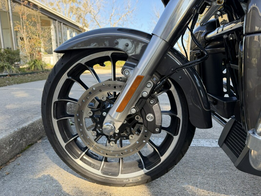 FLTRT 2023 Road Glide® 3