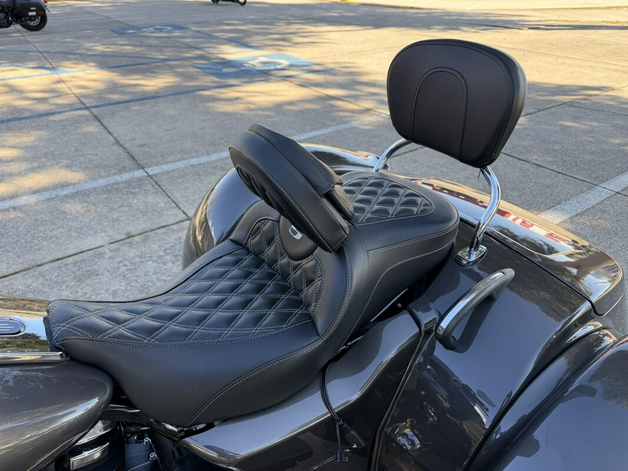 FLTRT 2023 Road Glide® 3