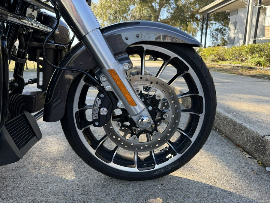 FLTRT 2023 Road Glide® 3