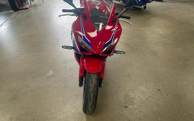 2026 Honda CBR650R E-Clutch