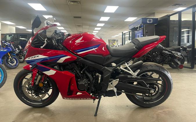2026 Honda CBR650R E-Clutch