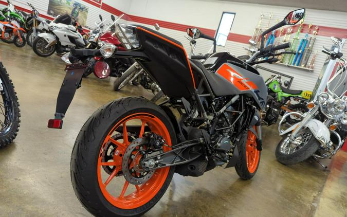 2023 KTM Duke 200