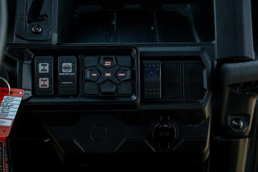 2025 Can-Am Defender MAX XT HD10