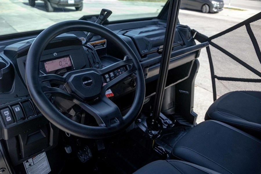 2025 Can-Am Defender MAX XT HD10